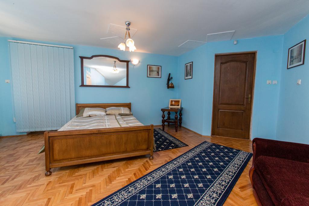 Casa Tudor Turda Room photo